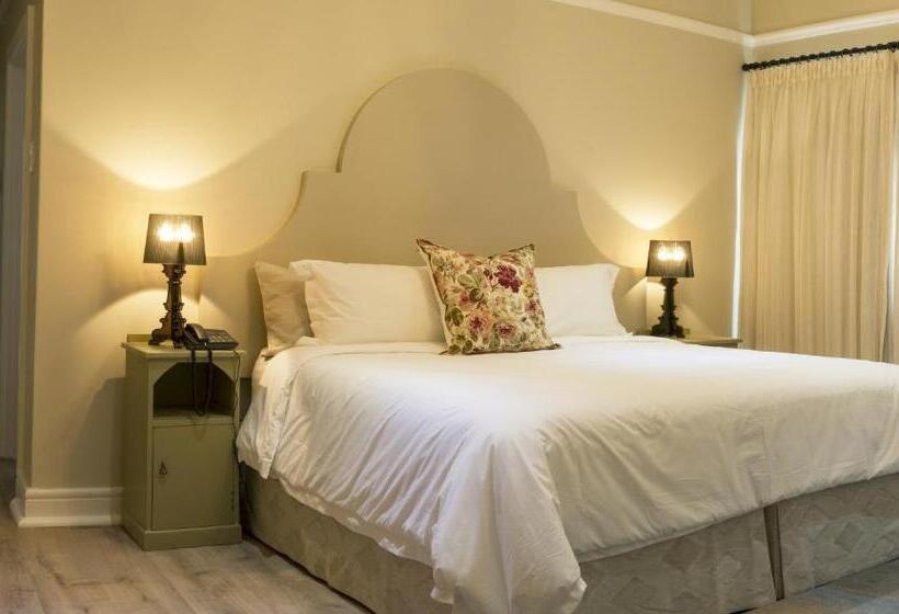 Royal St. Andrews Hotel, Spa And Conference Centre