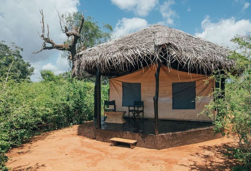 ホテル Ruhunu Safari Camping