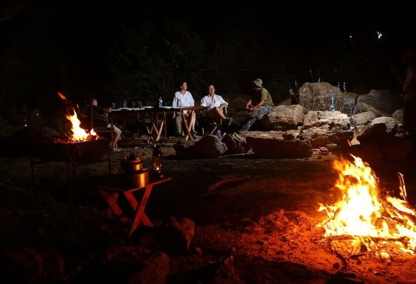 ホテル Ruhunu Safari Camping