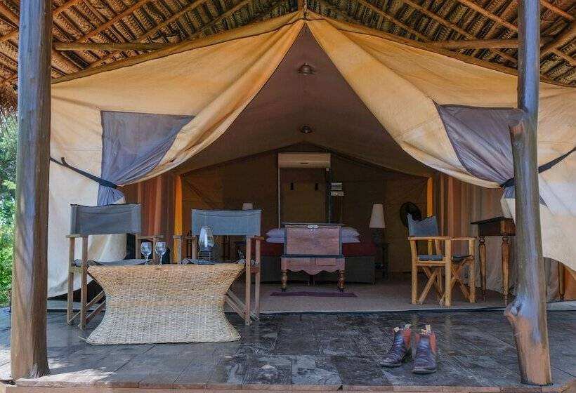 ホテル Ruhunu Safari Camping