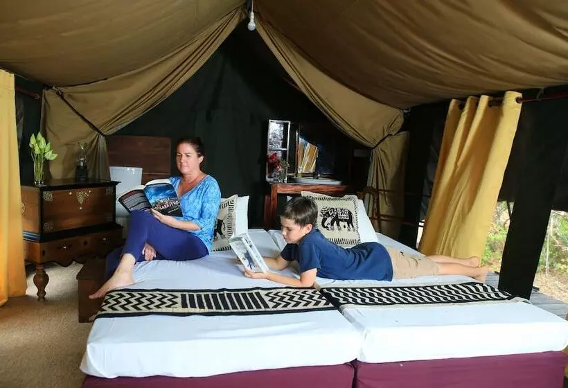 ホテル Ruhunu Safari Camping