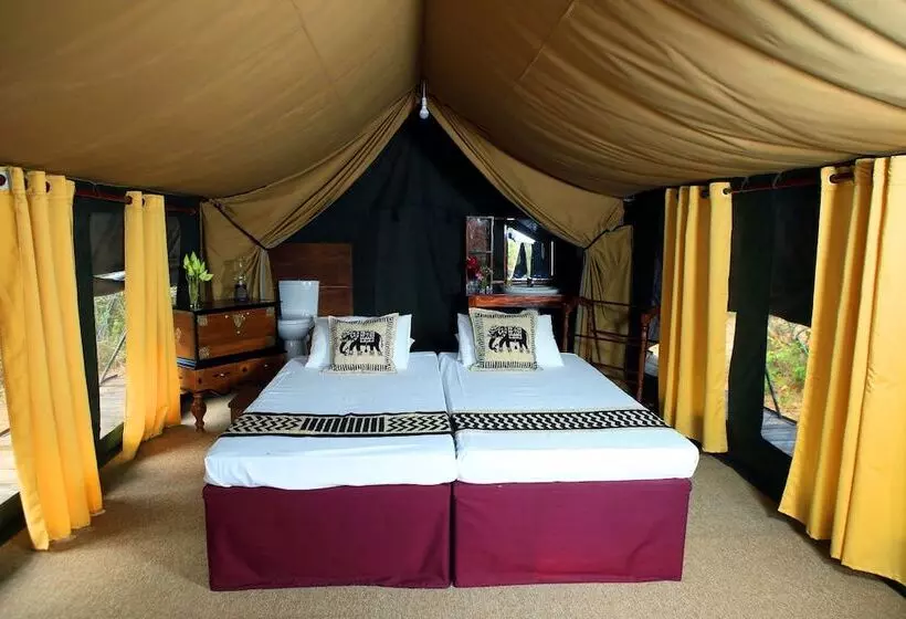 ホテル Ruhunu Safari Camping