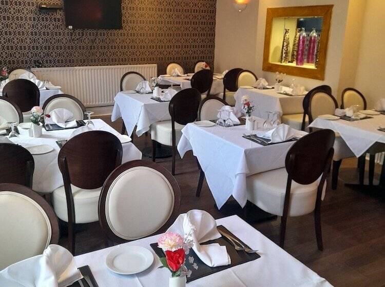 בית מלון כפרי Schooner