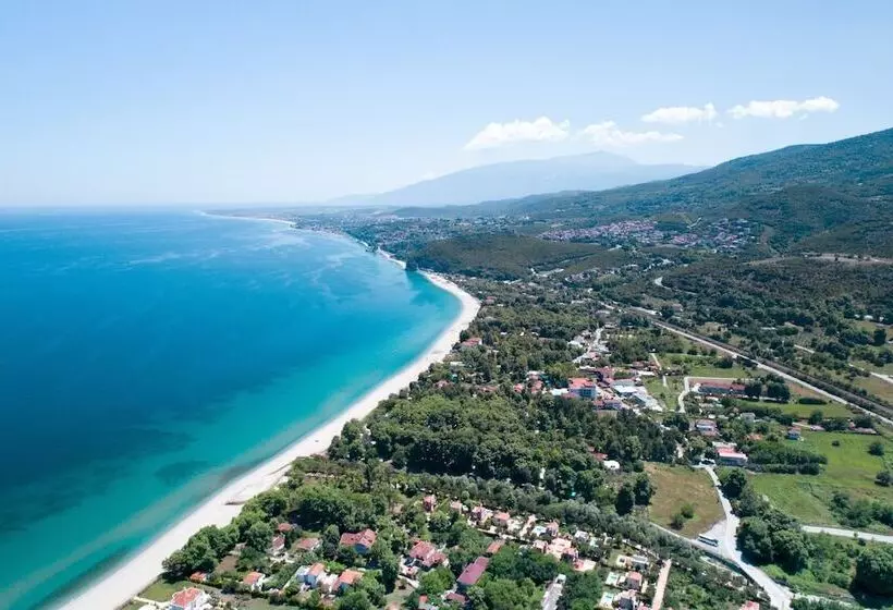 ホテル Sintrivanis Beach Resort