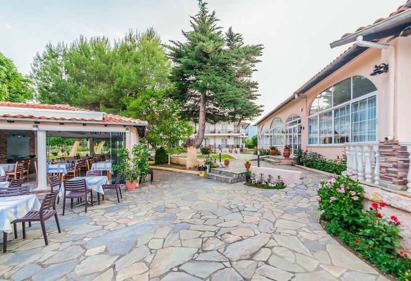 فندق Sintrivanis Beach Resort