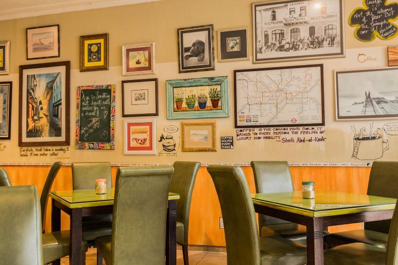 هتل Swakopmund Luxury Suites