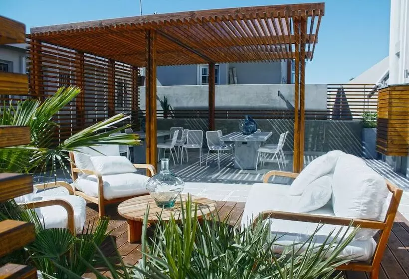 هتل Swakopmund Luxury Suites