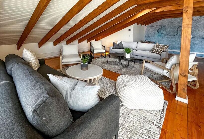 هتل Swakopmund Luxury Suites