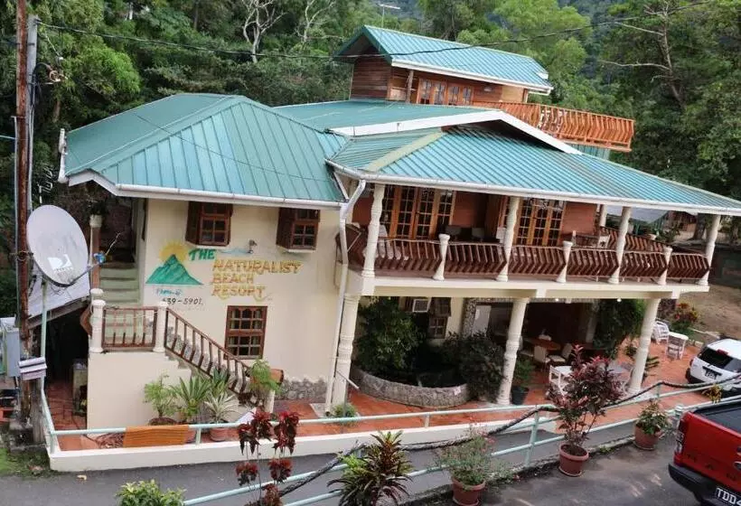 هتل The Naturalist Beach Resort