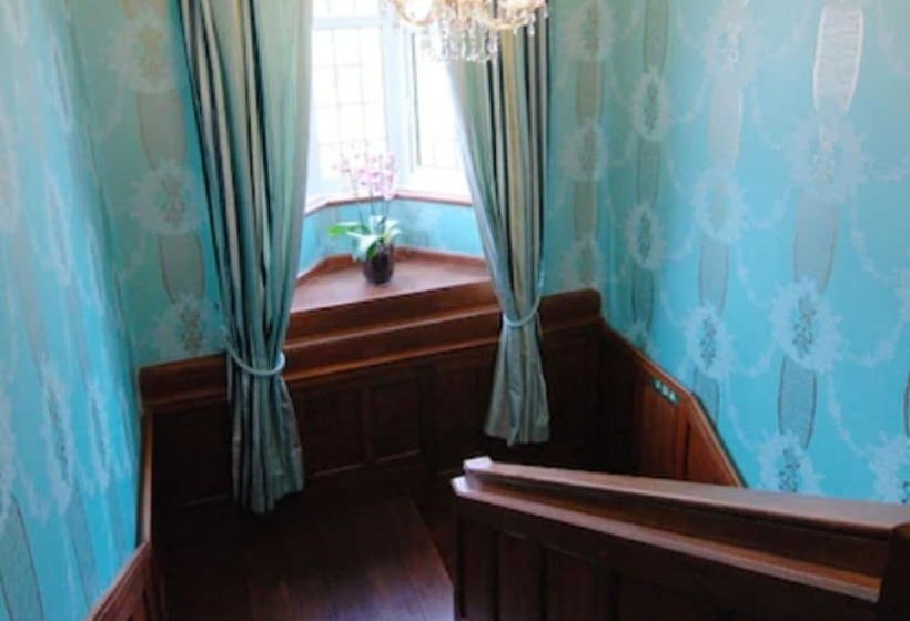 Hotel Trevalsa Court