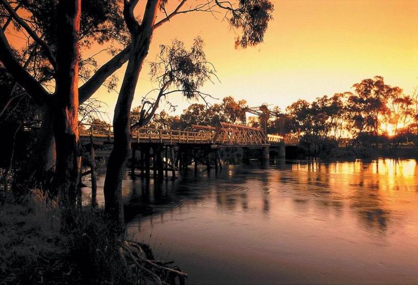 Jacaranda Holiday Units