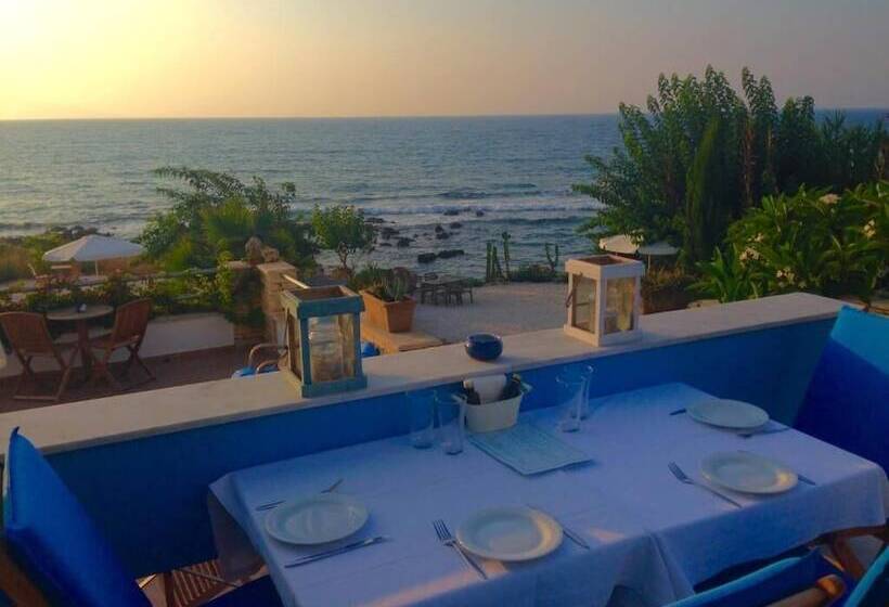 Kanakis Blue Beach Apartments