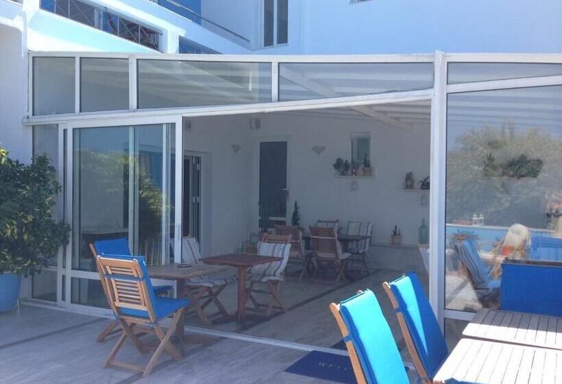 Kanakis Blue Beach Apartments