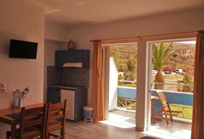 Kanakis Blue Beach Apartments