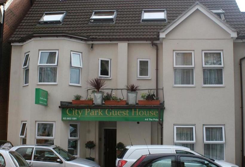 بنسيون City Park Guest House