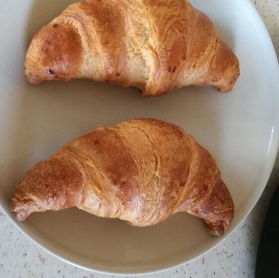 Пансион The Yellow House