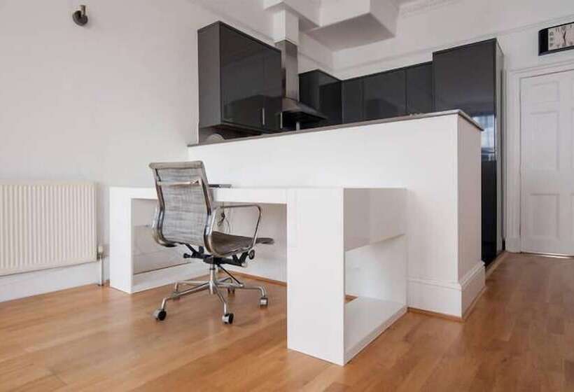 Queens Circus Serviced Apartment