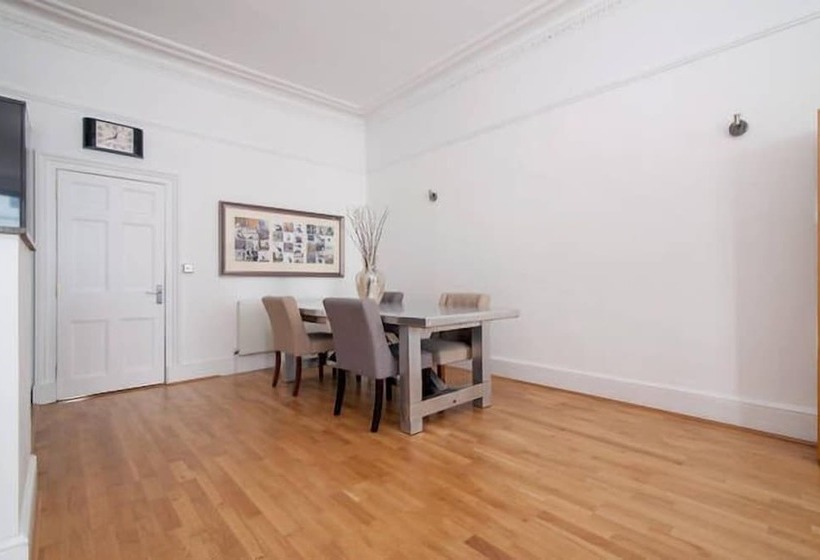 Queens Circus Serviced Apartment