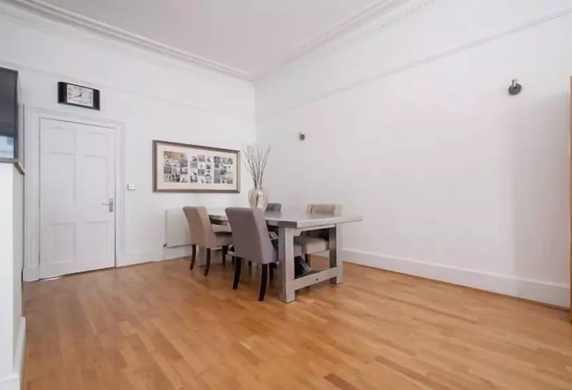 Queens Circus Serviced Apartment