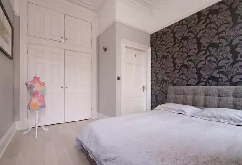 Queens Circus Serviced Apartment