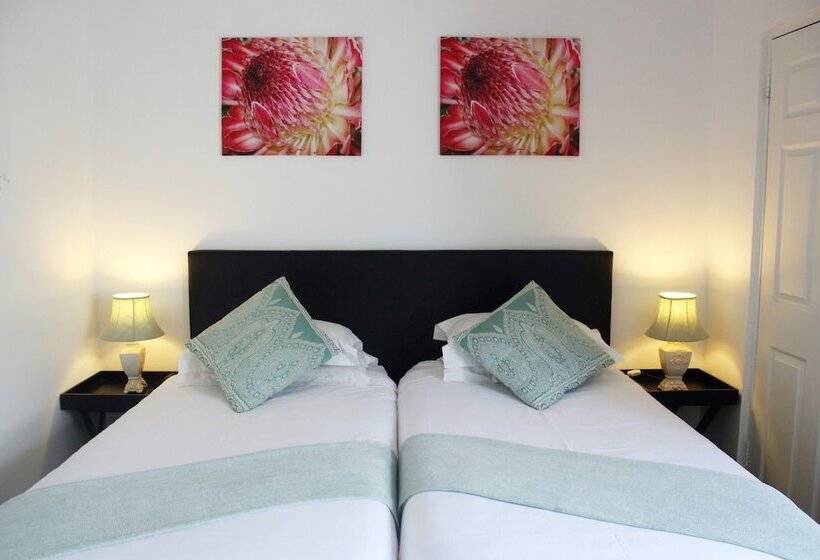 41 On Cedar Bed And Breakfast