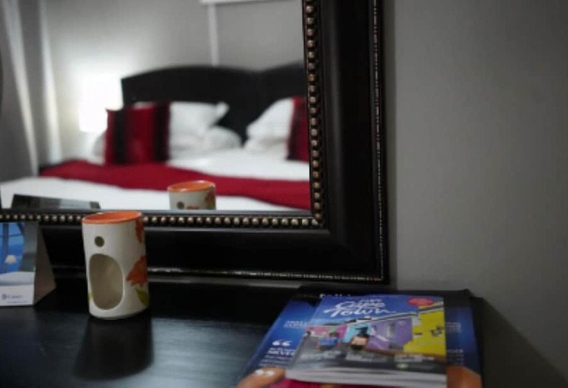 41 On Cedar Bed And Breakfast