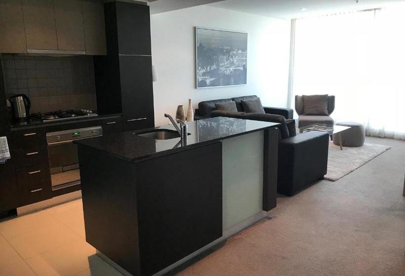 Adelaide Dress Circle Apartments North Terrace