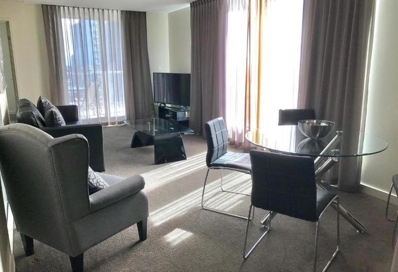 Adelaide Dress Circle Apartments North Terrace