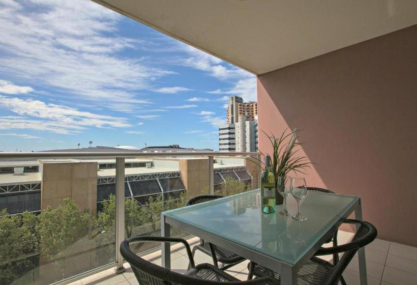 Adelaide Dress Circle Apartments North Terrace