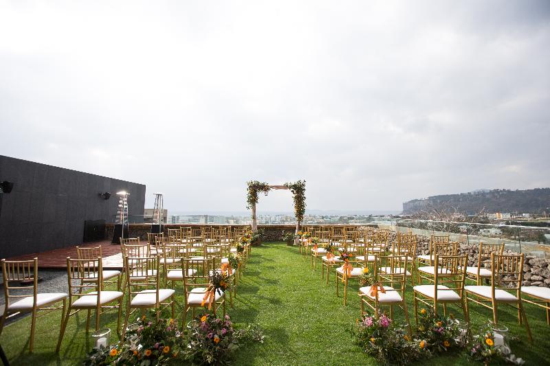 Hotel Bayhill Pool & Villa