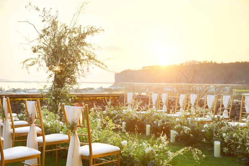 Hotel Bayhill Pool & Villa