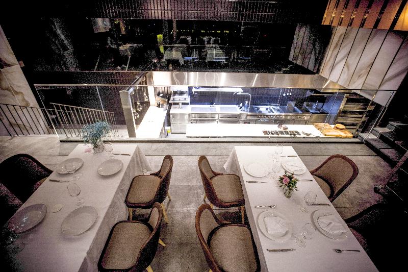 Hotel Bayhill Pool & Villa