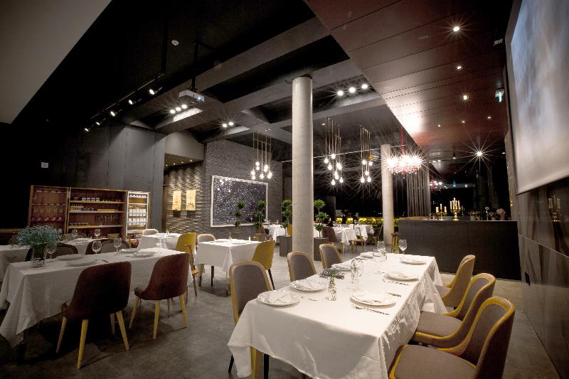 Hotel Bayhill Pool & Villa