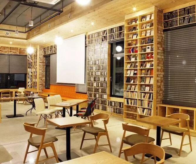 هتل Jeonju Yeonghwa