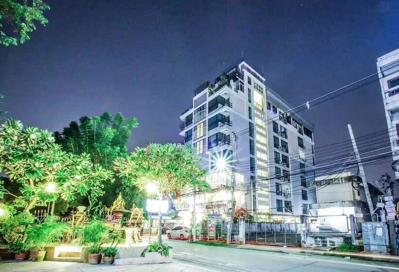 ホテル Mamba And Baan Aranya Serviced Apartment