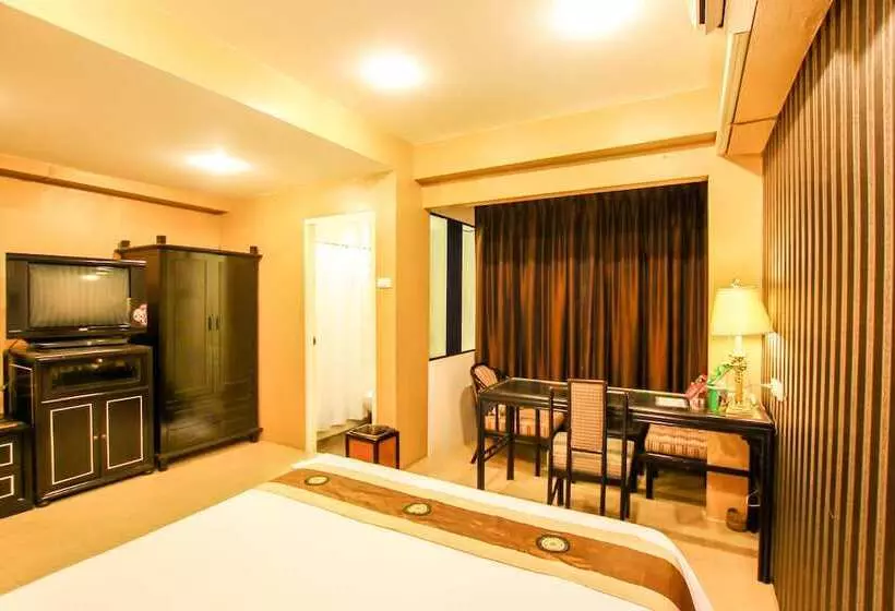 ホテル Mamba And Baan Aranya Serviced Apartment
