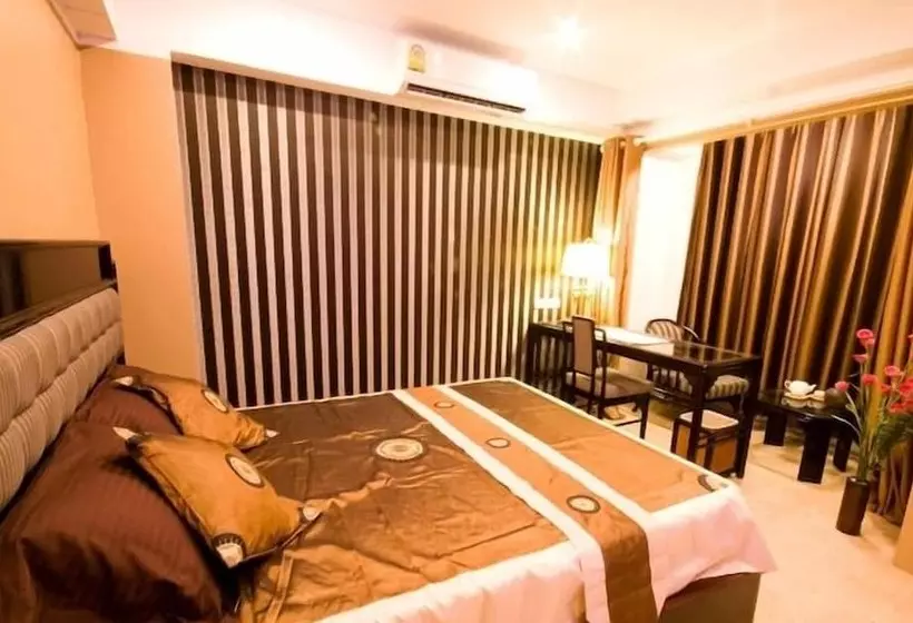 ホテル Mamba And Baan Aranya Serviced Apartment