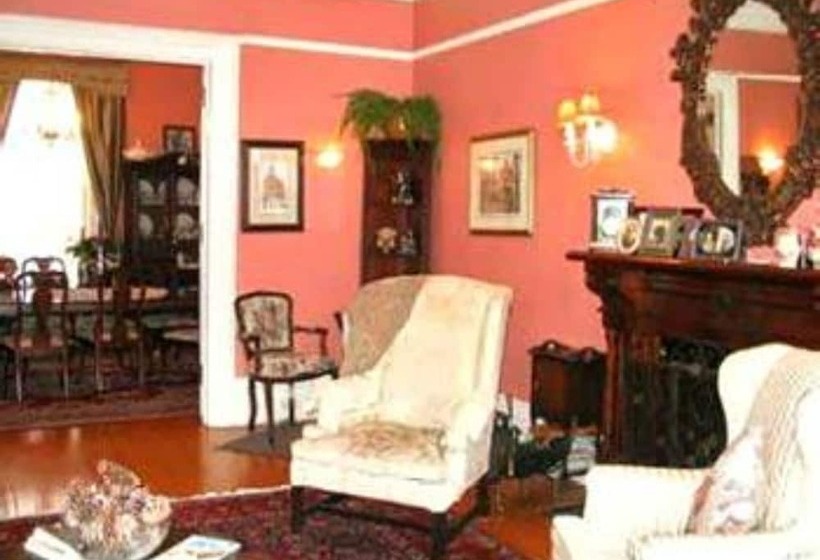 فندق Mcgee S Inn