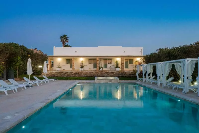 ホテル Relais Masseria Casina Dei Cari