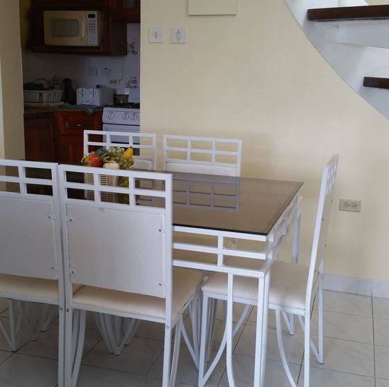 هتل Seacastles Vacation Penthouse