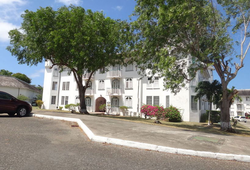 هتل Seacastles Vacation Penthouse