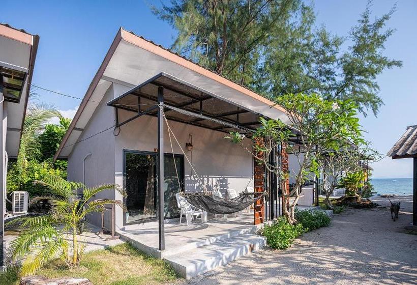 هتل The Cosy Sunset Beach Resort & Restaurant