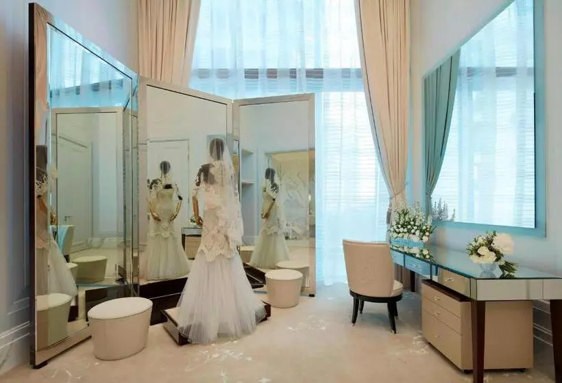 هتل The St. Regis Kuala Lumpur