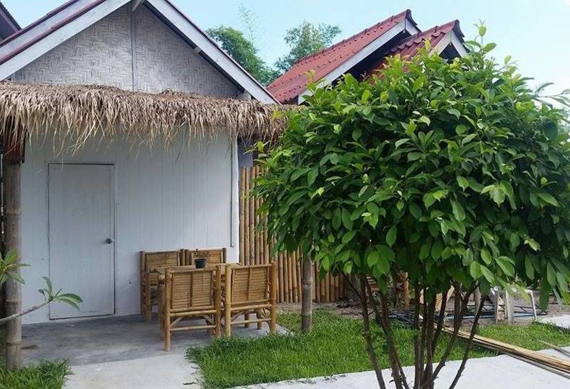 Resort Backpacker Club - Hostel