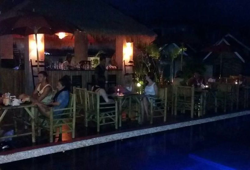 Resort Backpacker Club - Hostel