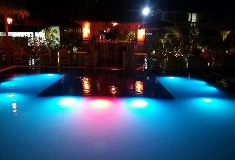 Resort Backpacker Club - Hostel