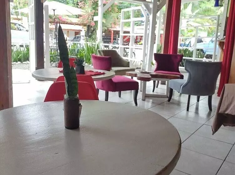 Lomakeskus Lizard King Hotel & Suites
