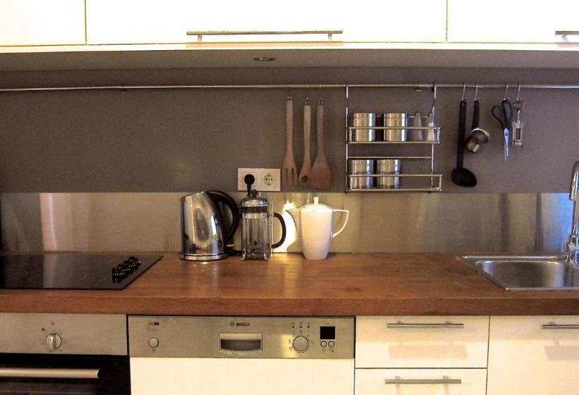 Stay Istanbul Apartments