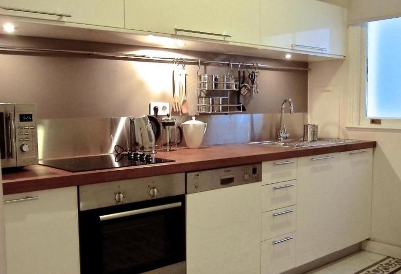 Stay Istanbul Apartments