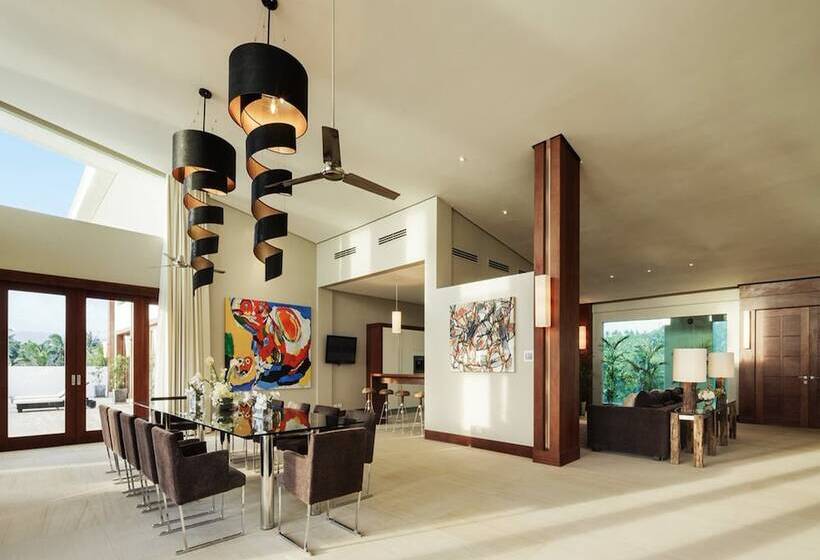 Under The Stars Luxury Apartments